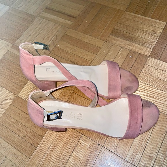 Pink suede sandals size 9 - Picture 2 of 4